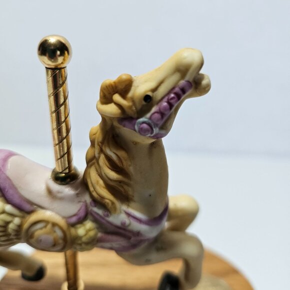 Willitts Musical Carousel Horse with Wood Base Plays Edelweiss # 8714 - Picture 11 of 16